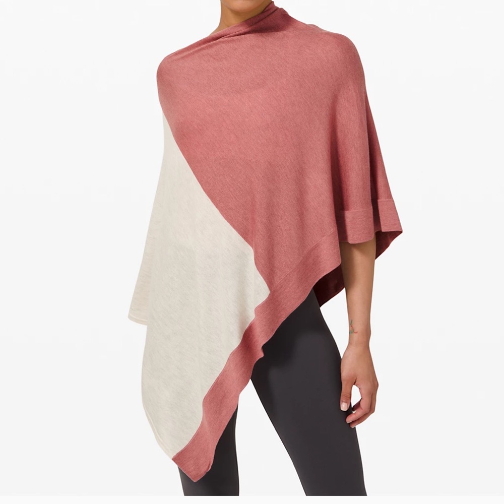 Sold!||NWT || Lululemon||Yin Poncho
